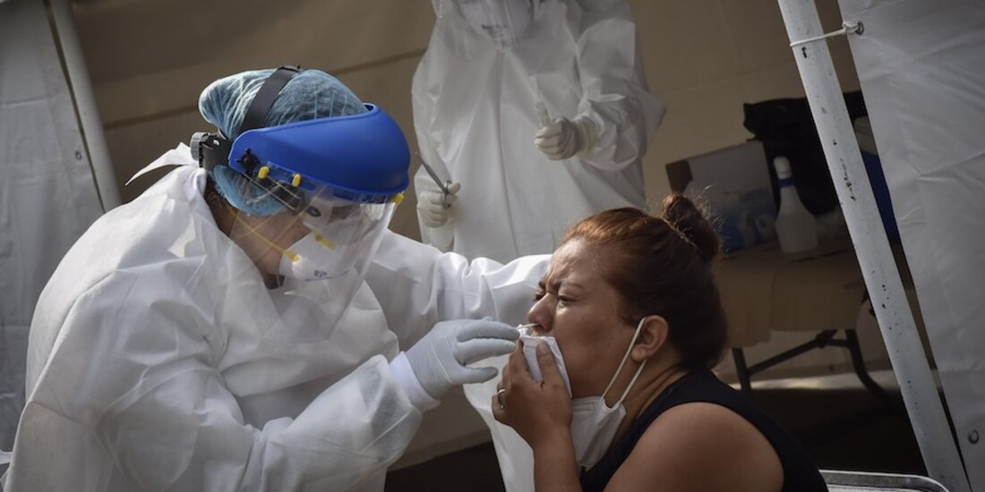 El titular de la Secretaría de Salud de San Luis Potosí, Miguel Ángel Lutzow Steiner, explicó el inicio de la propagación de la variante india en la entidad.