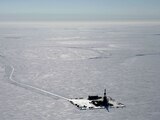 Fotografía aérea de 2019 proporcionada por ConocoPhillips de un campamento de perforación exploratoria en el sitio propuesto para el proyecto petrolero Willow en North Slope, Alaska