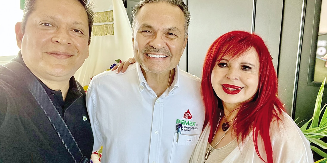 El sobrino de la mandataria (izq.), en la única foto de 2023 que ha publicado con ella.