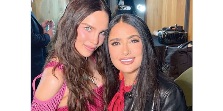 BELINDA y Salma Hayek regalaron una
de las fotos más comentadas de ayer