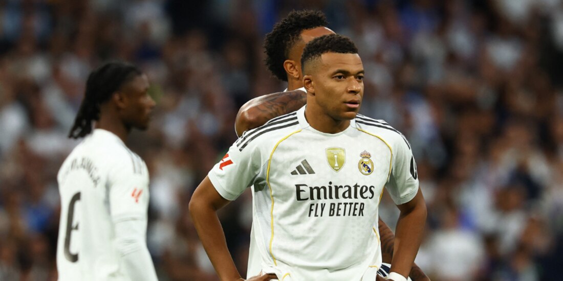 El Real Madrid sufrió la anulación de un gol y un penal en el primer tiempo.