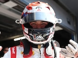 Noel León logra su primera victoria en una carrera principal de la F2.
