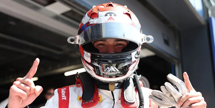 Noel León logra su primera victoria en una carrera principal de la F2.