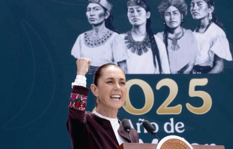 La titular del Ejecutivo federal, ayer, al encabezar el acto conmemorativo.