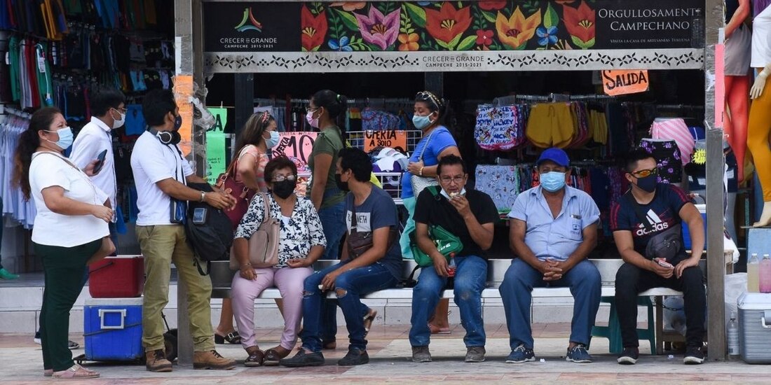 Cinco estados retrocedieron en el semáforo COVID-19 este fin de semana, entre ellos Michoacán, Sinaloa, San Luis Potosí, el Estado de México y Oaxaca.