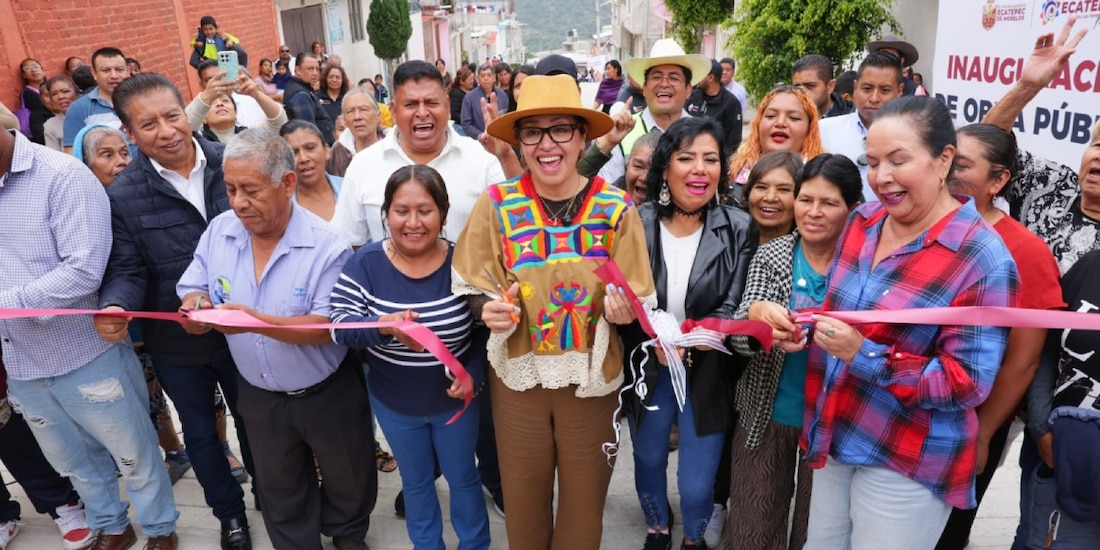 Pavimentan calle Tercera Cerrada de Rubén Darío en Ecatepec.