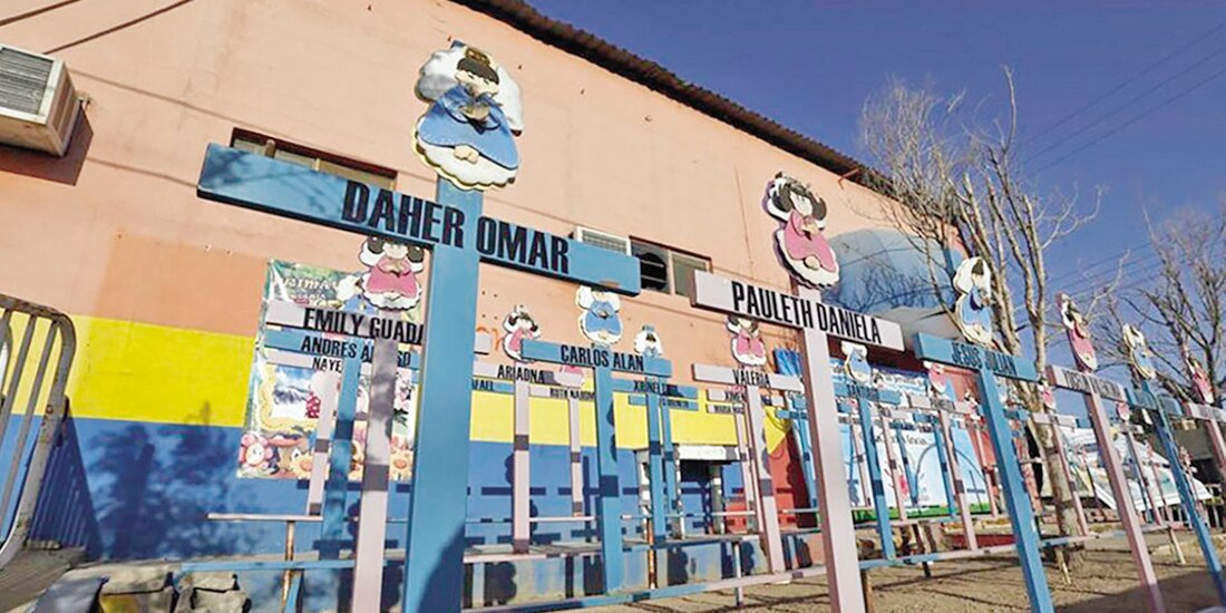 Memorial en la Guardería ABC colocado por familiares de las víctimas en foto de archivo.