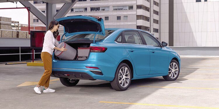 Recibe una bienvenida luminosa cada que te le acercas al auto