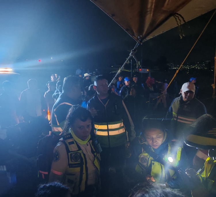 Al lugar acudieron policías y elementos de emergencia.