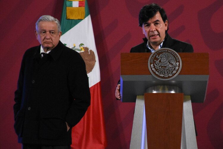 El presidente de México, Andrés Manuel López Obrador y Jesús Ramírez Cuevas, el 26 de noviembre de 2020.