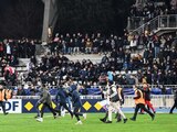 El futbol francés fue víctima de la violencia de algunos aficionados.