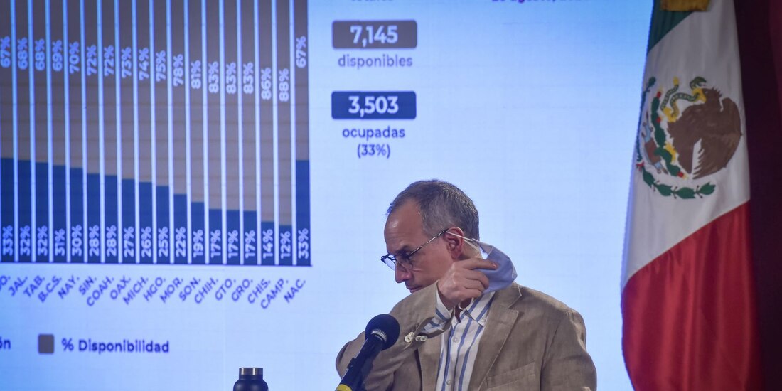 El subsecretario de Salud durante la conferencia de hoy.