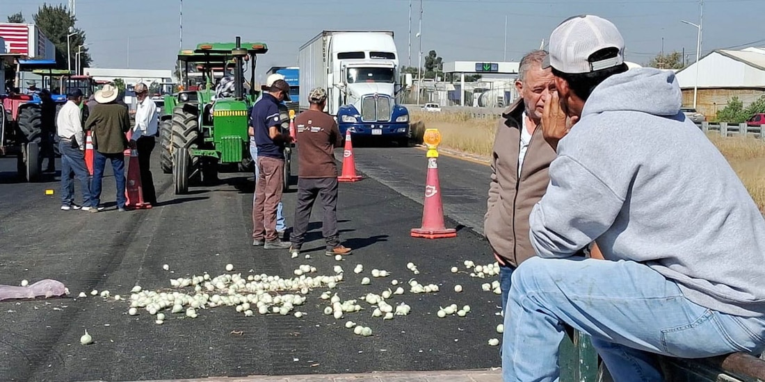 Agricultores durante un bloqueó en la carretera León-Aguascalientes, en una fotografía ilustrativa.