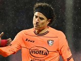 Ochoa fue banca en su último partido.
