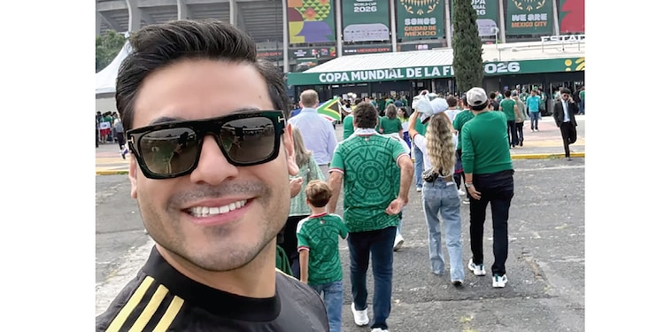 CARLOS RIVERA antes de ingresar al Coloso de Santa Úrsula