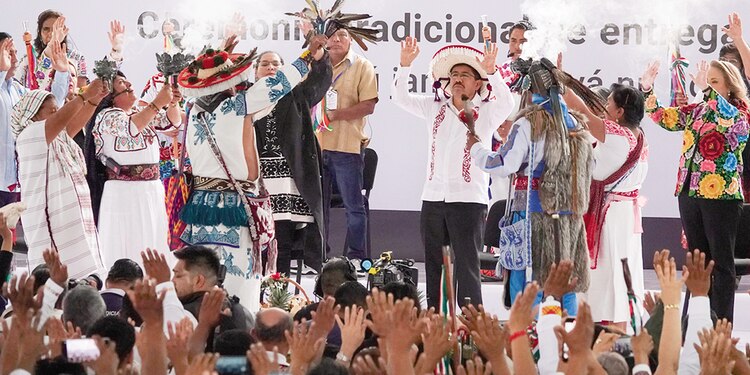 Los nuevos ministros de la SCJN participaron en una ceremonia de entrega de bastones de mando