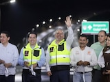 La inauguración del tramo vial y la supervisión de las inversiones estatales en infraestructura fueron encabezadas por el gobernador Alfredo Ramírez Bedolla.