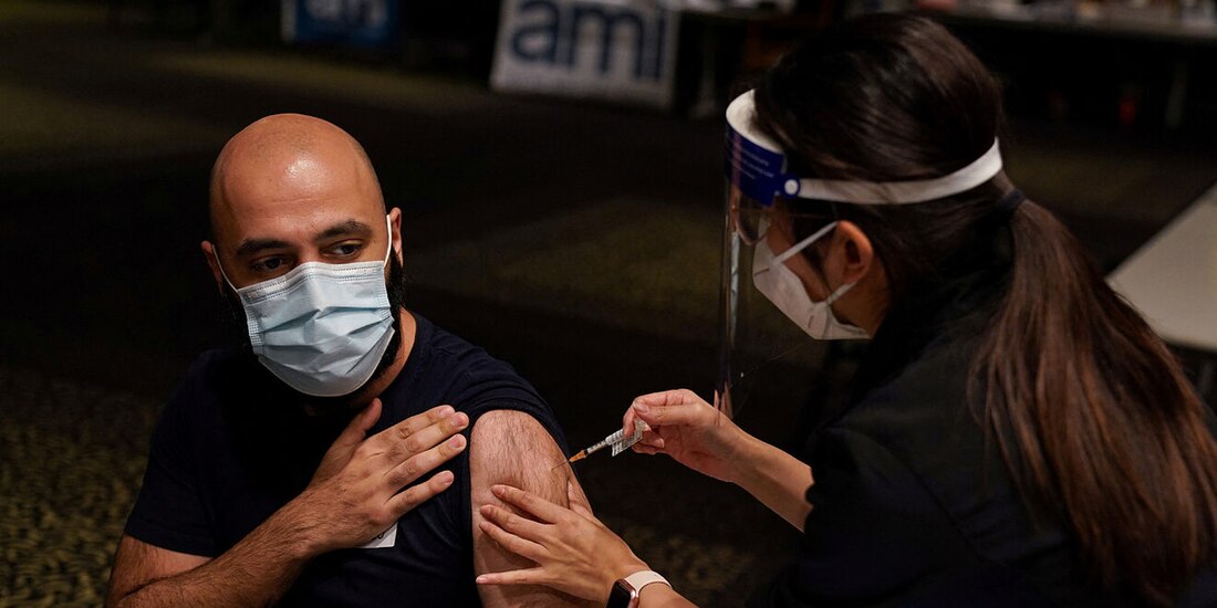 Vacunación de refuerzo a personas de 40 a 49 años