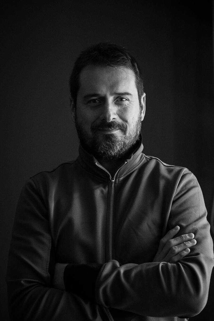 El Premio Anagrama de Crónica Sergio González Rodríguez 2022 lo ganó Juan Miguel Álvarez por el libro "La guerra que perdimos".