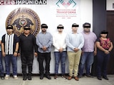 LAS PERSONAS aprehendidas ayer, presentadas ante la opinión pública.