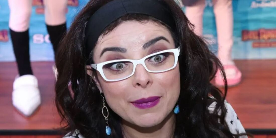 Violeta Isfel se va a casar y quiere que sus fans le patrocinen la boda