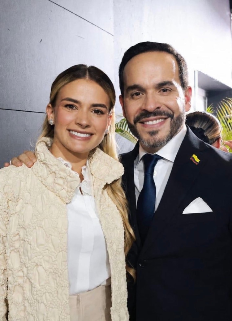 Abelardo de la Espriella junto a su esposa, Ana Lucía Pineda.