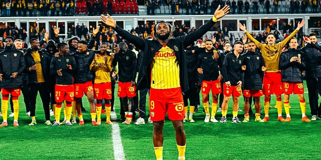 Allan Saint-Maximin después de anotar su primer gol con el Lens