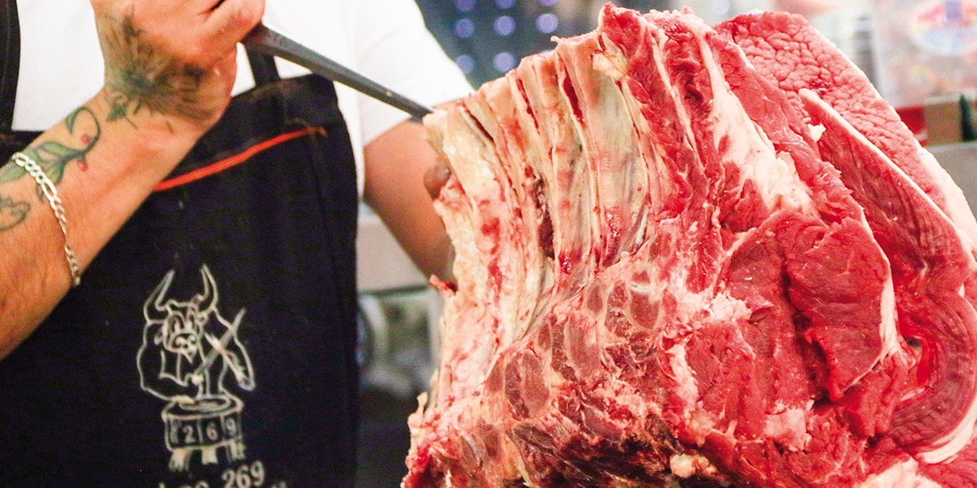 De acuerdo con datos del Inegi, en 2023 fueron producidas en México 324 mil 310 toneladas de carne porcina en canal, y en 2024 la producción cayó a 316 mil 579 toneladas.