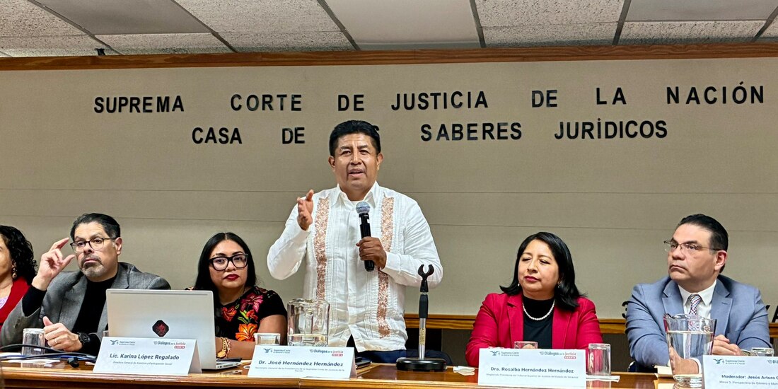 Integrantes del Poder Judicial, abogados y defensores indígenas participaron en los diálogos nacionales por justicia indígena realizados en Xalapa, Veracruz.