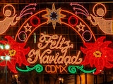 La Ciudad de México en temporada de fiestas de Navidad y Año Nuevo.