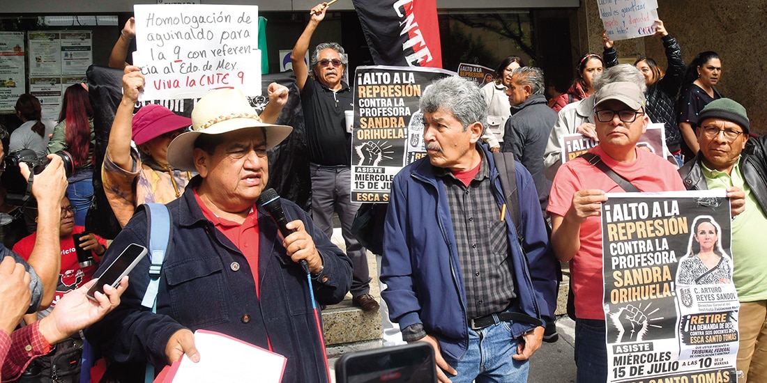 integrantes de la coordinadora se concentraron ayer en el Centro Histórico.