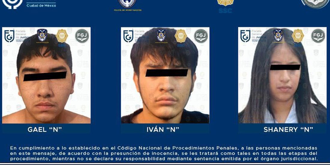 Los presuntos responsables, tras ser asegurados por la Policía, ayer