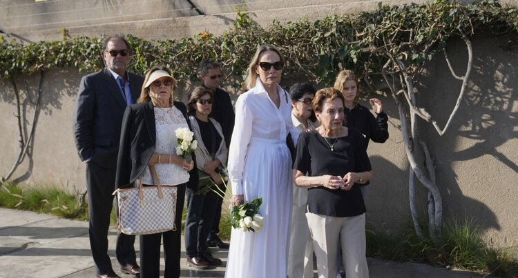 Familiares de Vargas Llosa