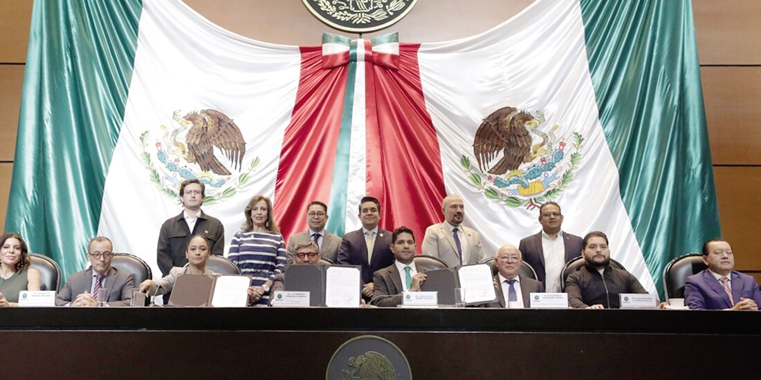 Las Comisiones unidas de Vigilancia de la ASF y de Educación, ayer, al recibir los estados financieros de la ANUIES.