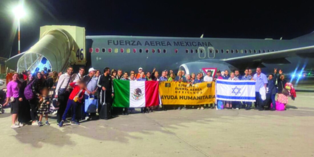 Un avión de la Fuerza Aérea repatrió a mexicanos de Israel el 10 de octubre de 2023.