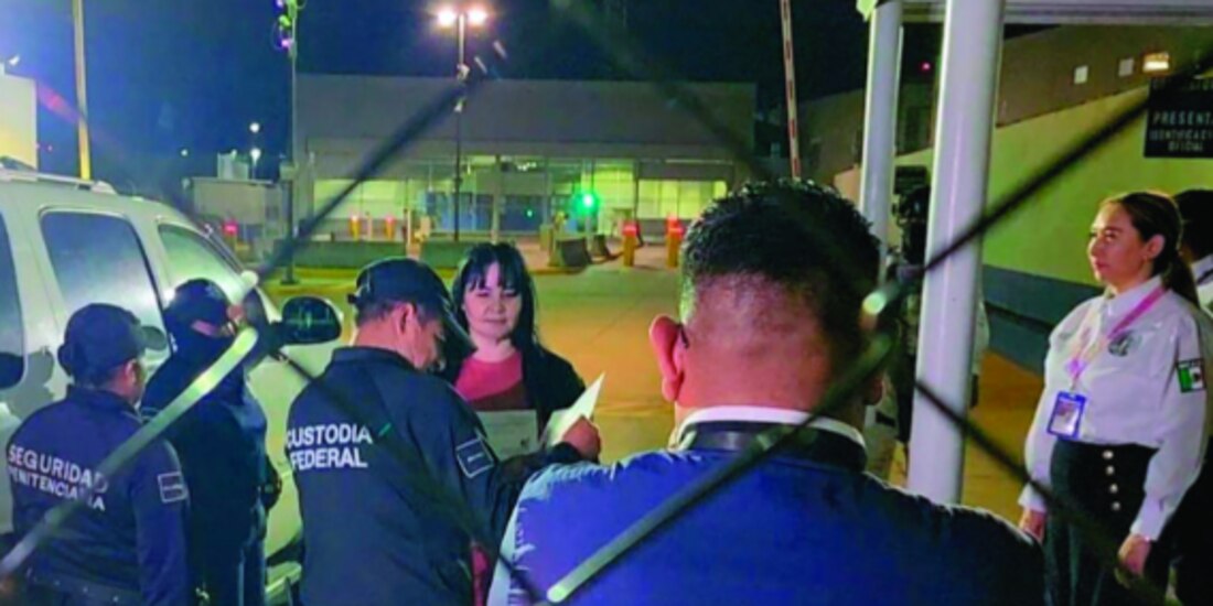 Liberación de Hilda González del penal femenil de Morelos, antier.