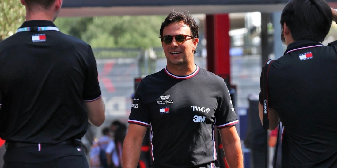 Checo Pérez en una carrera de F1 en 2026