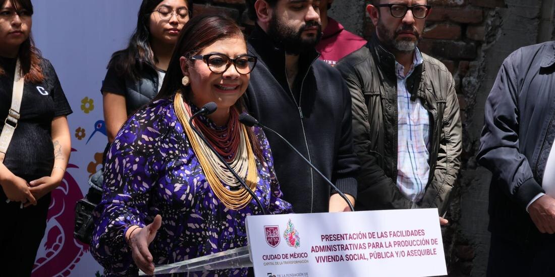 Clara Brugada pone fin a laberintos burocráticos para construir vivienda pública en CDMX.