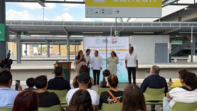 Autoridades de Quintana Roo y directivos del proyecto ferroviario presenciaron la reanudación de los viajes.