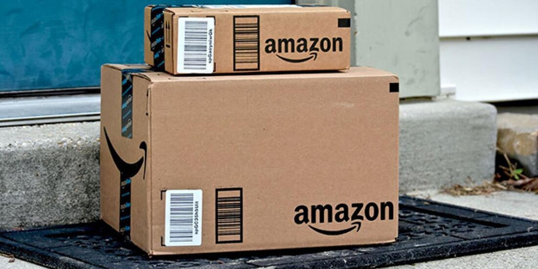 Hay una estafa relacionada con envíos de Amazon que se llama 'cepillado'