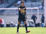 Juan Dinenno en un partido de Pumas en la Liga MX.