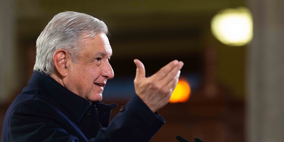 El Presidente en conferencia de prensa.