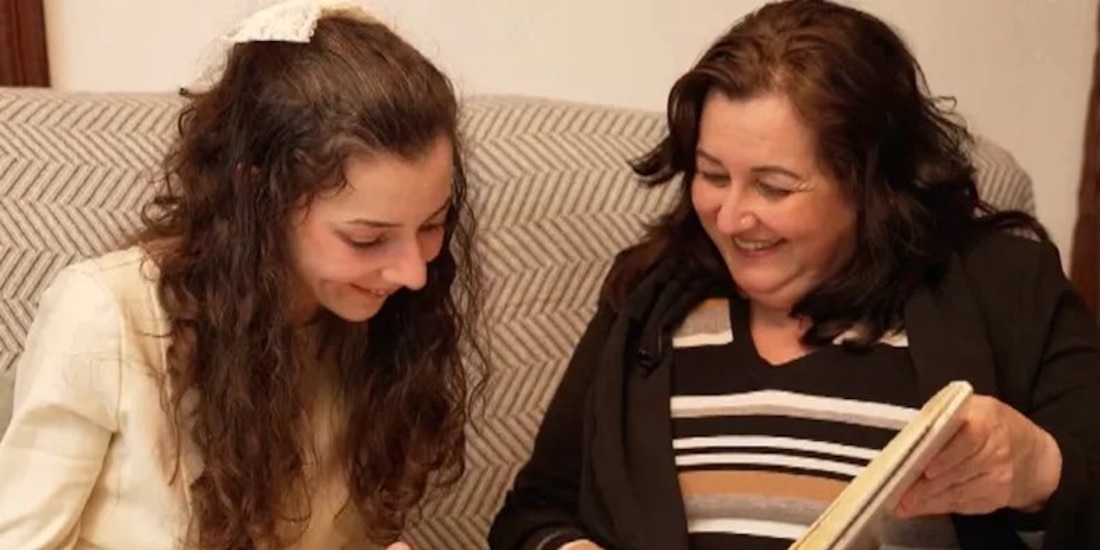 Noelia Castillo Ramos (izq.) y su madre, Yolanda Ramos (der.).