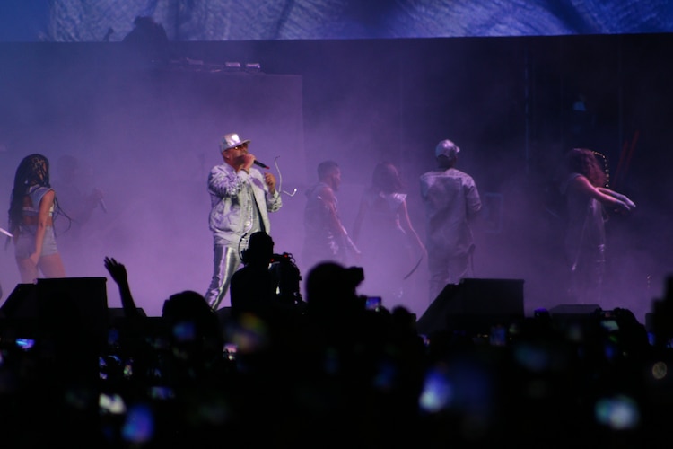 Wisin y Yandel durante su presentación en el Flow Fest 2021