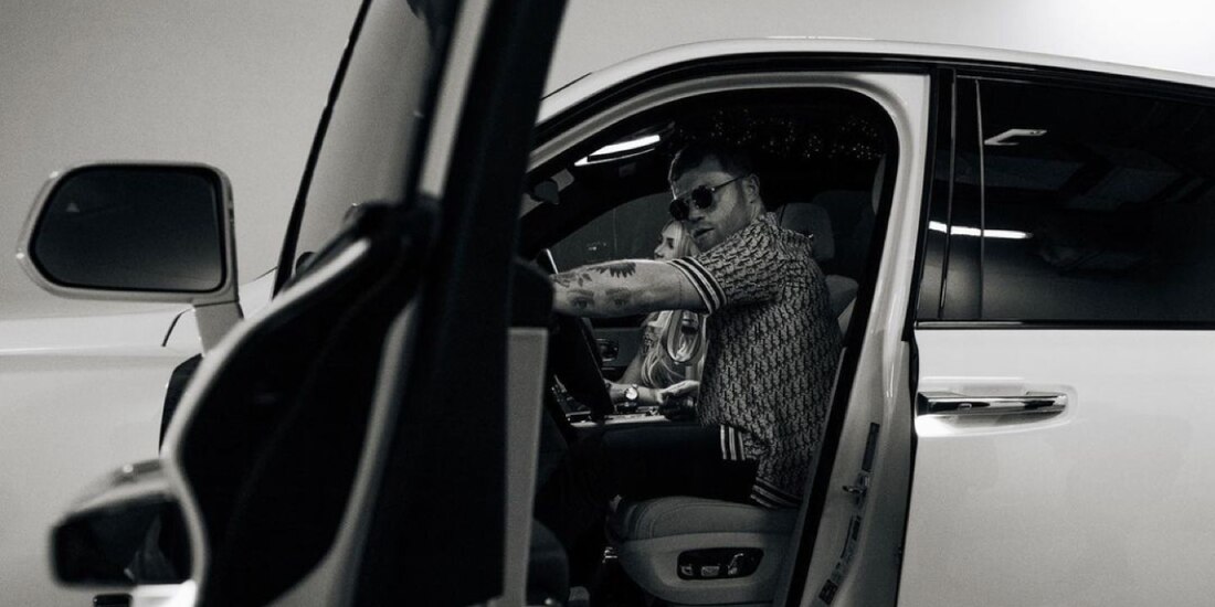 Saúl "Canelo" Álvarez y su lujo sobre ruedas