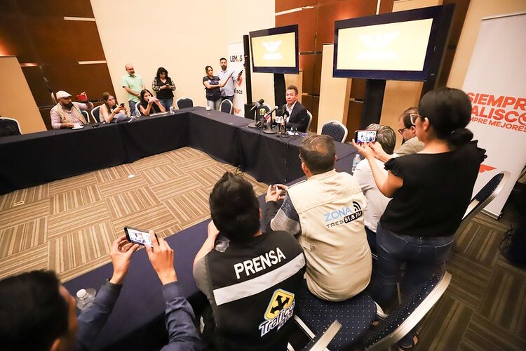 Después tuvo una rueda de prensa.