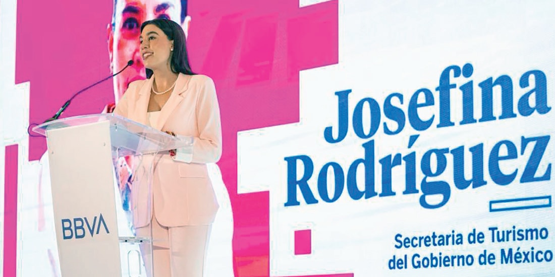 JOSEFINA RODRÍGUEZ, secretaria de Turismo, en inauguración del Tianguis, ayer