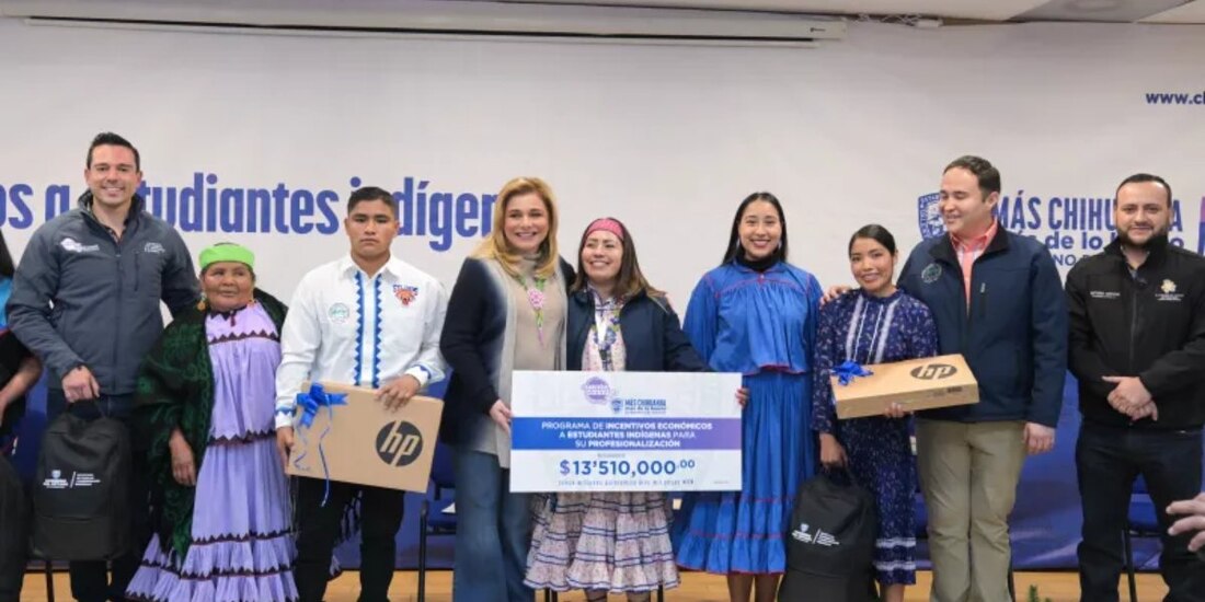 Maru Campos apoya a estudiantes universitarios de pueblos originarios en Guachochi.