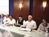 Representantes de la empresa GPO y de las comunidades, ayer, en reunión.