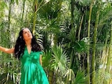 Salma Hayek visita cenotes de Tulum, Quintana Roo, por nuevo proyecto.